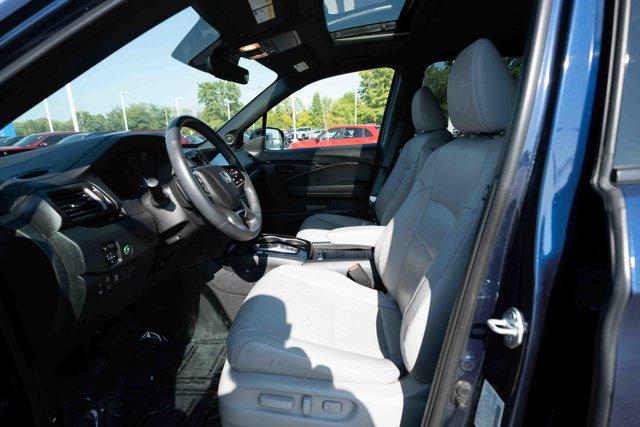 used 2022 Honda Passport car, priced at $31,023