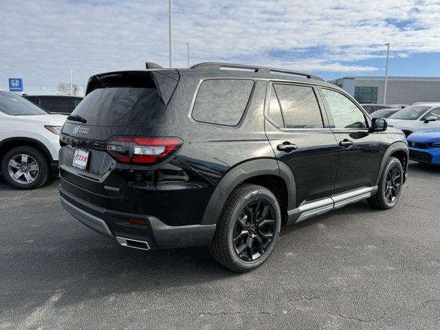 new 2025 Honda Pilot car, priced at $49,421