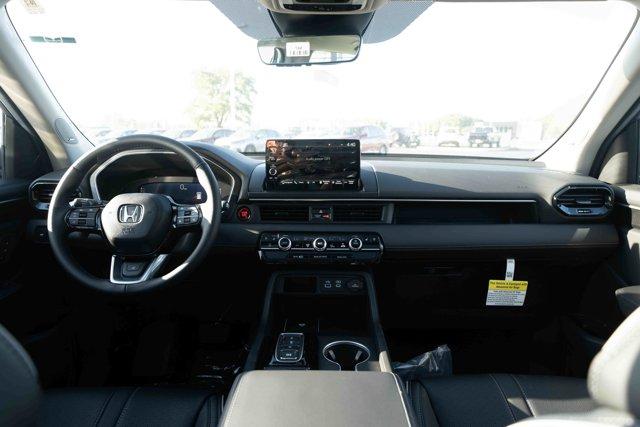 new 2025 Honda Pilot car, priced at $50,770