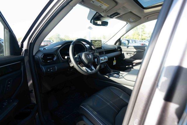 new 2025 Honda Pilot car, priced at $50,770