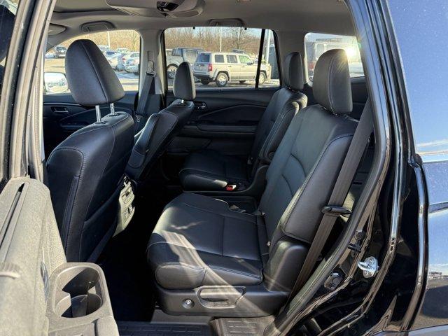 used 2022 Honda Pilot car, priced at $33,994