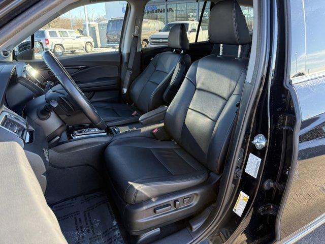 used 2022 Honda Pilot car, priced at $33,994