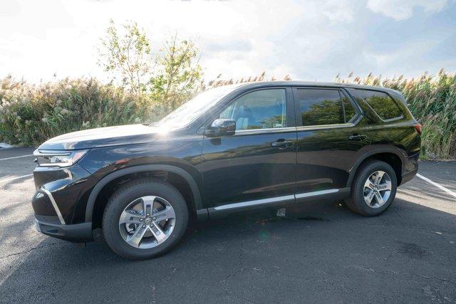 new 2025 Honda Pilot car, priced at $44,268