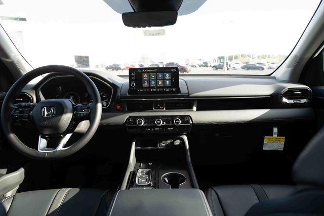 new 2025 Honda Pilot car, priced at $44,268