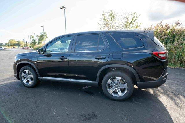 new 2025 Honda Pilot car, priced at $44,268