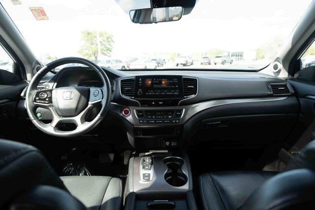 used 2022 Honda Pilot car, priced at $30,394