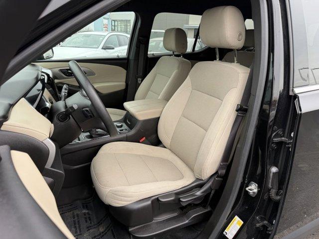 used 2022 Chevrolet Traverse car, priced at $25,881