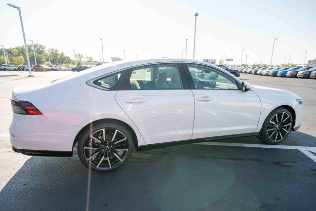 new 2025 Honda Accord Hybrid car, priced at $38,052