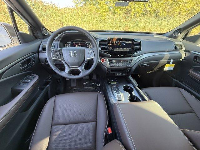 new 2025 Honda Passport car, priced at $41,593