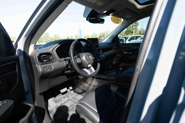 used 2023 Honda Pilot car, priced at $43,712