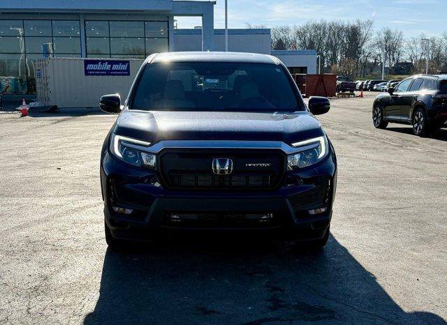 new 2025 Honda Passport car, priced at $43,927