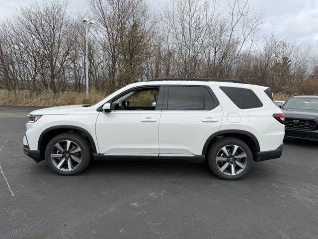 new 2025 Honda Pilot car, priced at $48,514