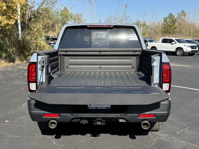 new 2025 Honda Ridgeline car, priced at $42,368