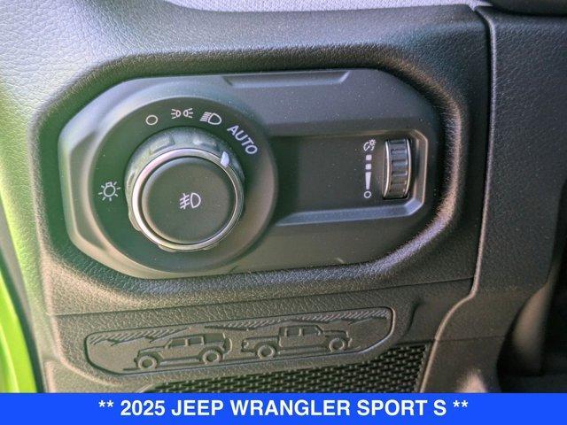 new 2025 Jeep Wrangler car, priced at $45,780