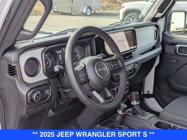 new 2025 Jeep Wrangler car, priced at $42,716