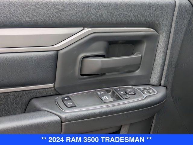 new 2024 Ram 3500 car, priced at $59,077