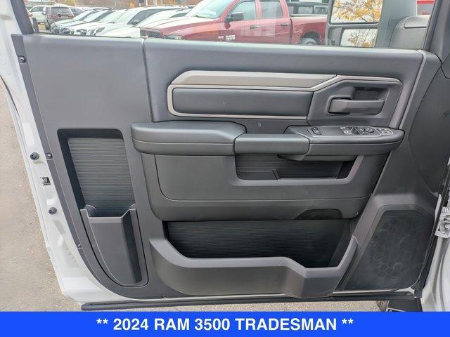new 2024 Ram 3500 car, priced at $59,077