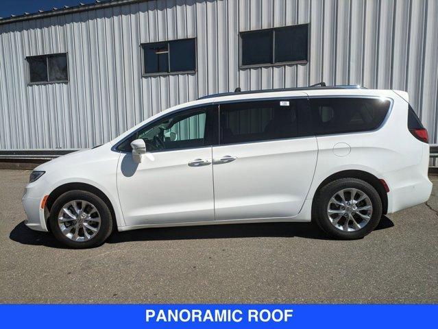 used 2021 Chrysler Pacifica car, priced at $33,317
