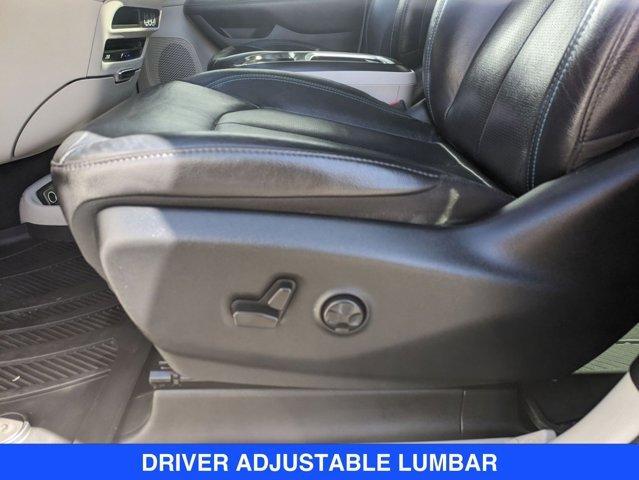 used 2021 Chrysler Pacifica car, priced at $33,317