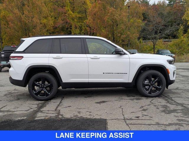 new 2025 Jeep Grand Cherokee car, priced at $49,625