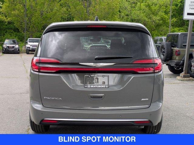 new 2025 Chrysler Pacifica car, priced at $47,935