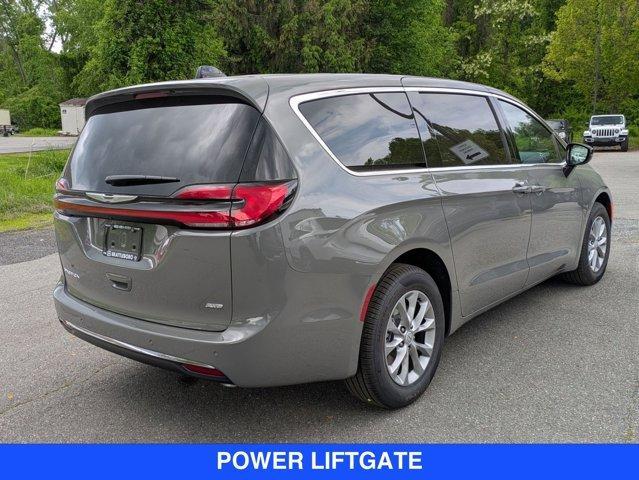 new 2025 Chrysler Pacifica car, priced at $47,935