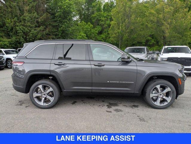 new 2025 Jeep Grand Cherokee car, priced at $52,635