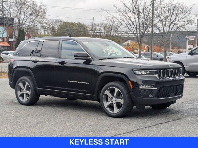 new 2025 Jeep Grand Cherokee car, priced at $52,635
