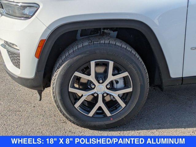 new 2025 Jeep Grand Cherokee car, priced at $45,557