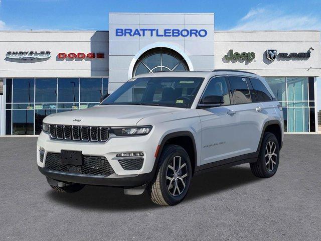 new 2025 Jeep Grand Cherokee car, priced at $45,557