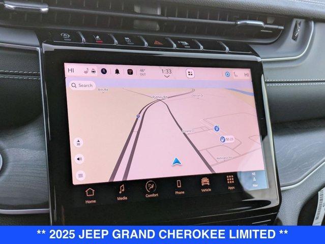 new 2025 Jeep Grand Cherokee car, priced at $45,557
