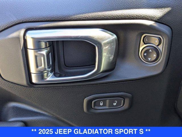 new 2025 Jeep Gladiator car, priced at $49,845