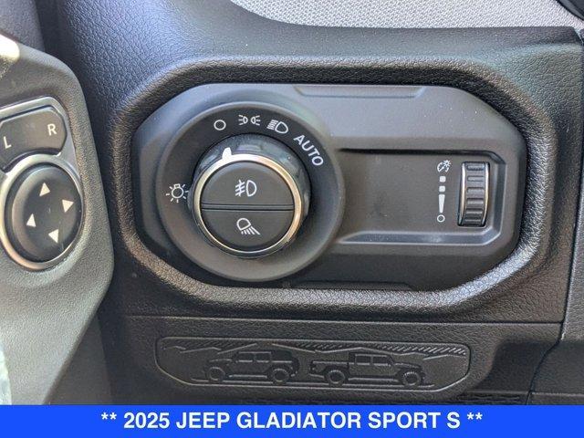 new 2025 Jeep Gladiator car, priced at $49,845