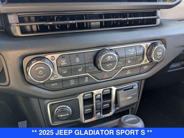 new 2025 Jeep Gladiator car, priced at $49,845