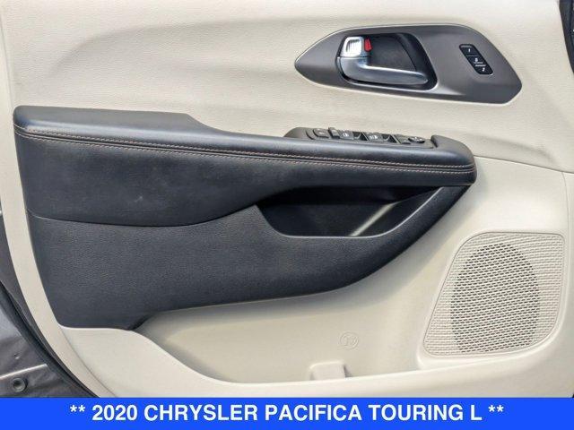 used 2020 Chrysler Pacifica car, priced at $18,217