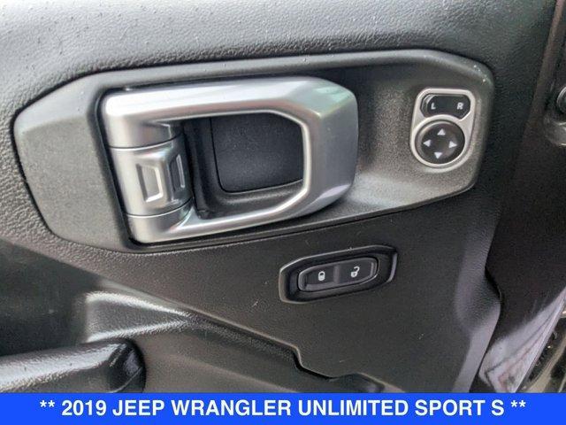 used 2019 Jeep Wrangler Unlimited car, priced at $27,917