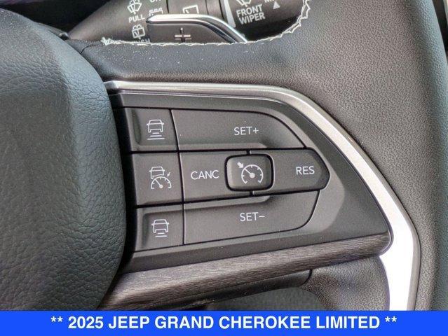 new 2025 Jeep Grand Cherokee car, priced at $52,735