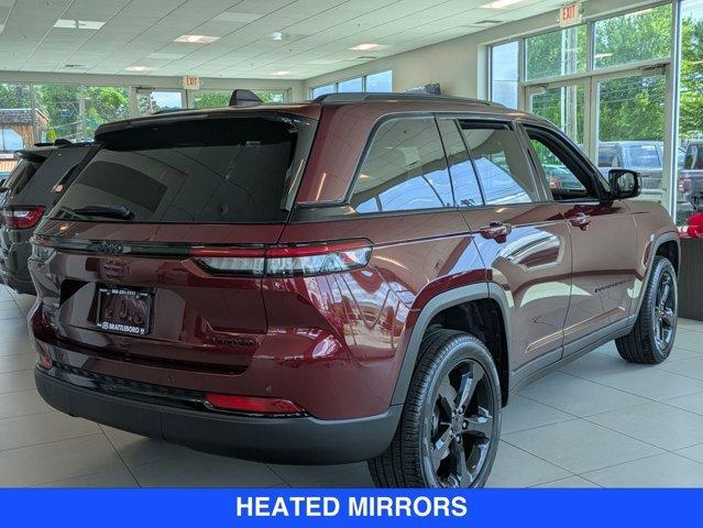 new 2025 Jeep Grand Cherokee car, priced at $45,586