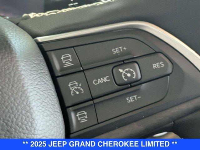 new 2025 Jeep Grand Cherokee car, priced at $45,586