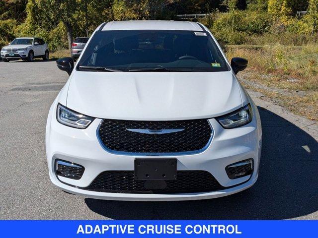 new 2026 Chrysler Pacifica car, priced at $48,135