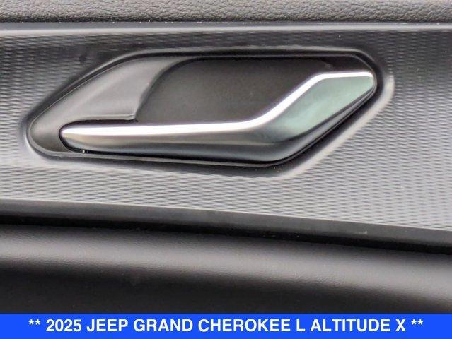 new 2025 Jeep Grand Cherokee L car, priced at $50,375
