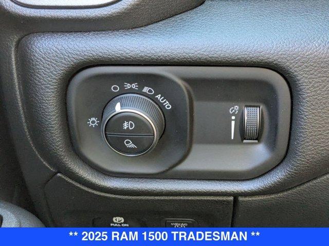 new 2025 Ram 1500 car, priced at $52,685
