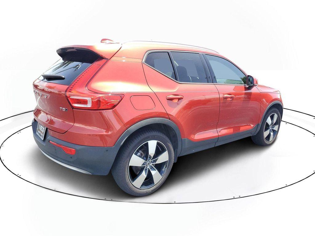 used 2019 Volvo XC40 car, priced at $18,900