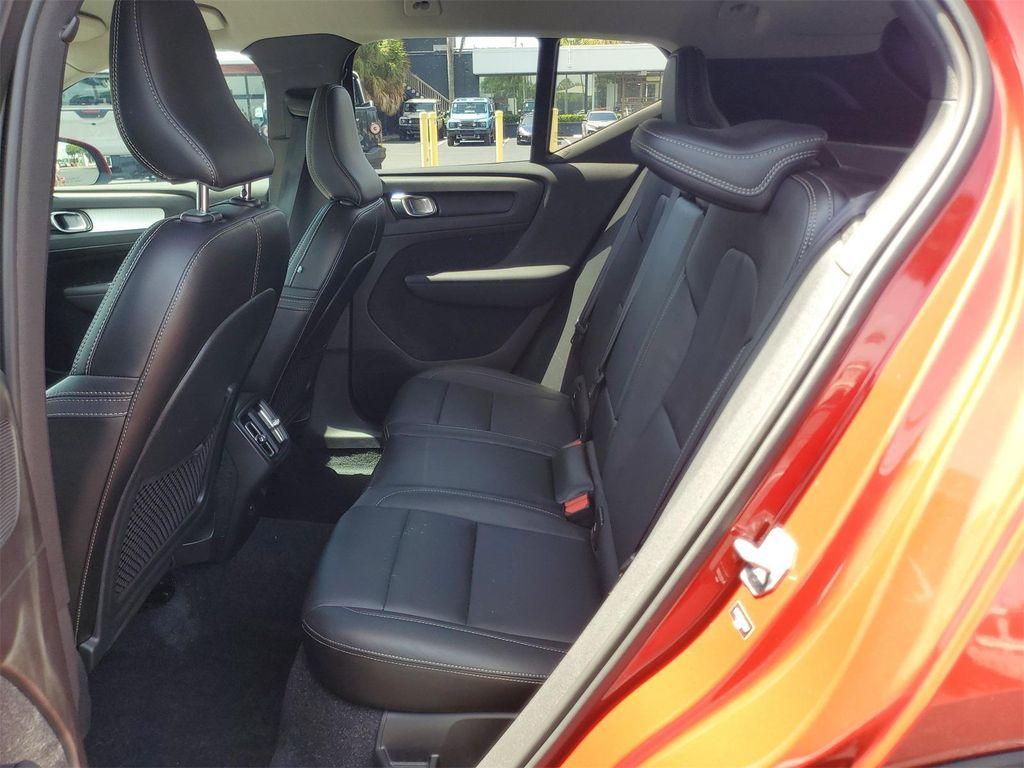 used 2019 Volvo XC40 car, priced at $18,900