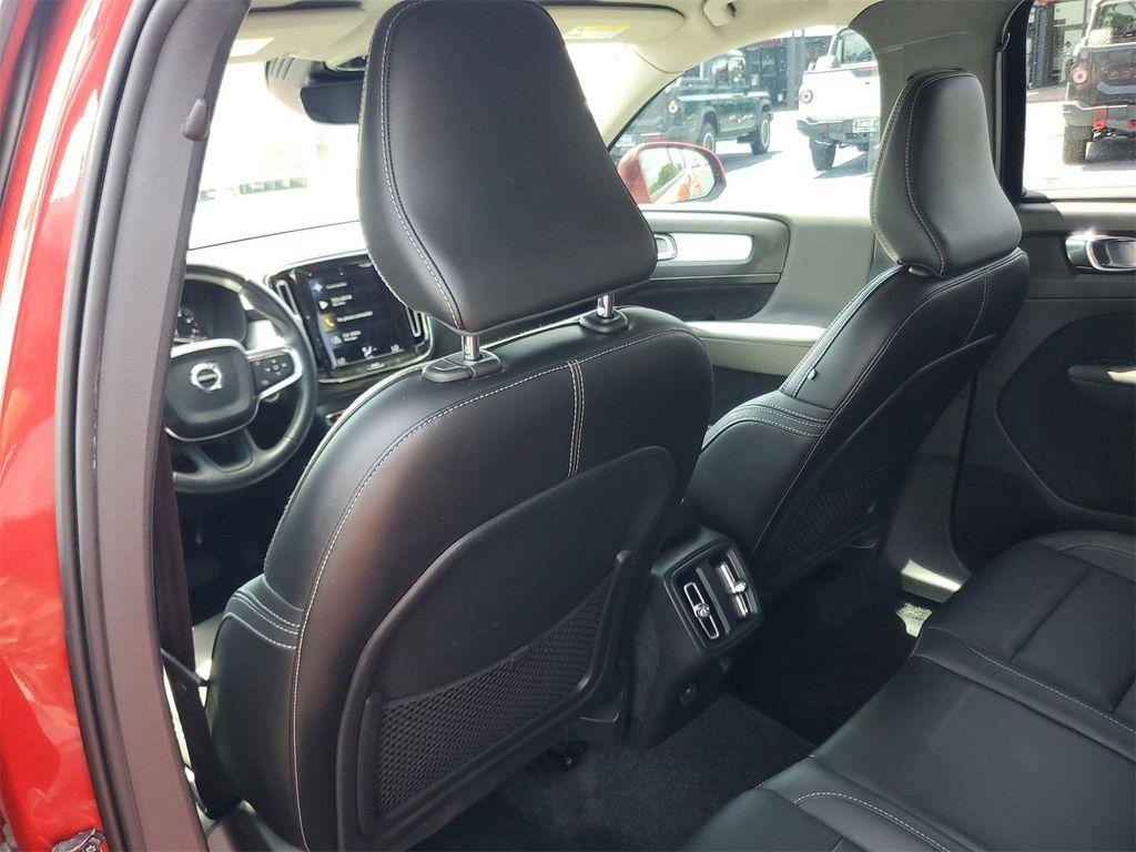 used 2019 Volvo XC40 car, priced at $18,900
