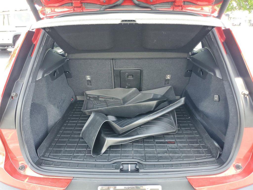 used 2019 Volvo XC40 car, priced at $18,900