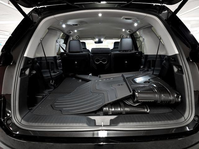 new 2025 Honda Pilot car, priced at $43,825