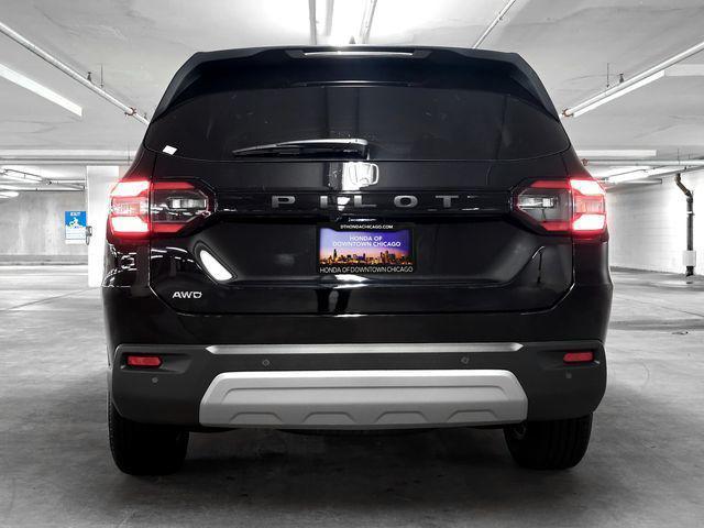 new 2025 Honda Pilot car, priced at $43,825