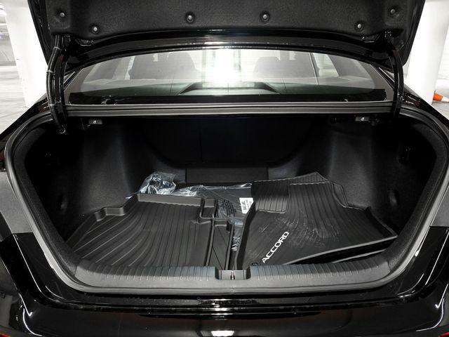 new 2025 Honda Accord Hybrid car, priced at $33,268