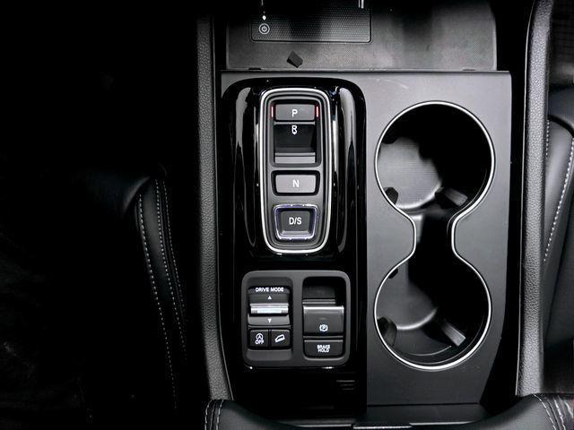 new 2025 Honda Pilot car, priced at $43,304